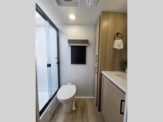 2026 Forest River 2026 Forest River Rockwood Ultra Lite - thumbnail 19