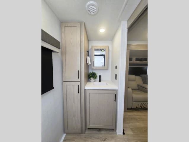 2026 Forest River 2026 Forest River Rockwood Ultra Lite - thumbnail 20