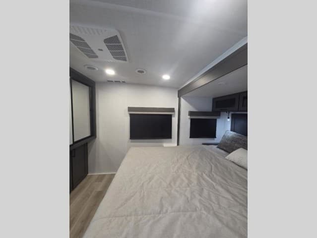 2026 Forest River 2026 Forest River Rockwood Ultra Lite - thumbnail 22