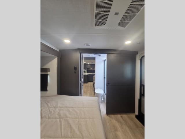 2026 Forest River 2026 Forest River Rockwood Ultra Lite - thumbnail 24