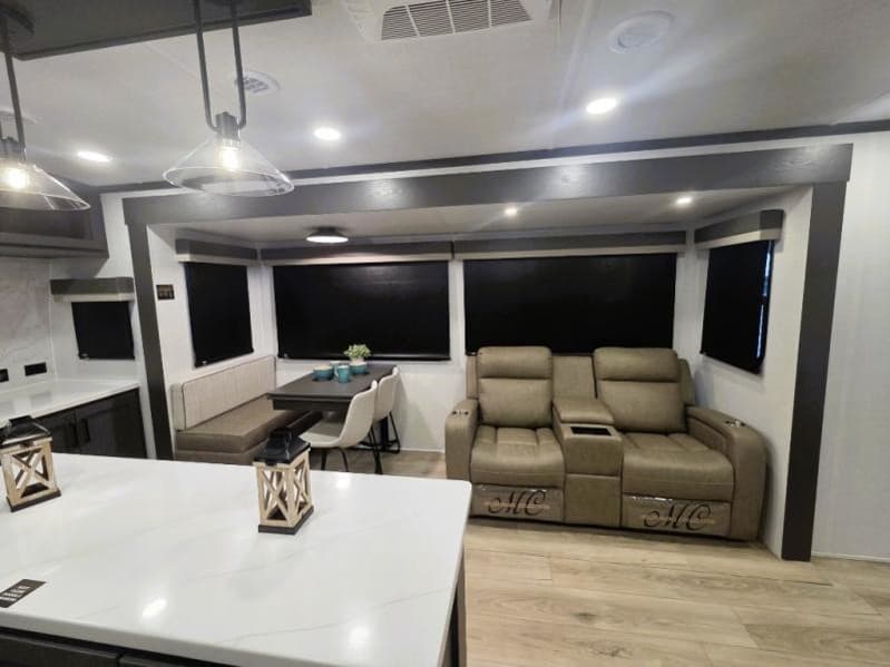 2026 Forest River 2026 Forest River Rockwood Signature - thumbnail 7