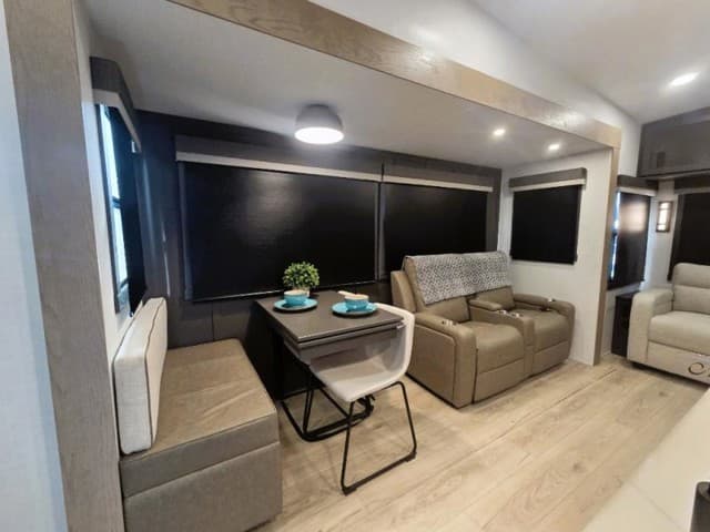 2026 Forest River 2026 Forest River Rockwood Signature - thumbnail 7