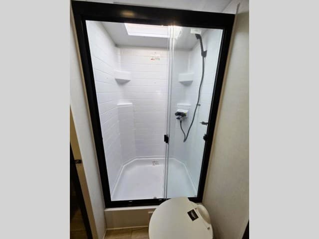 2026 Forest River 2026 Forest River Rockwood Ultra Lite - thumbnail 10