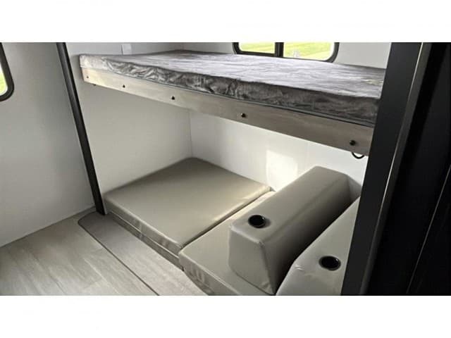 2026 Palomino 2026 Palomino SolAire - thumbnail 13