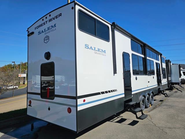 2025 Forest River 2025 Forest River Salem Grand Villa Destination Trailer - thumbnail 6