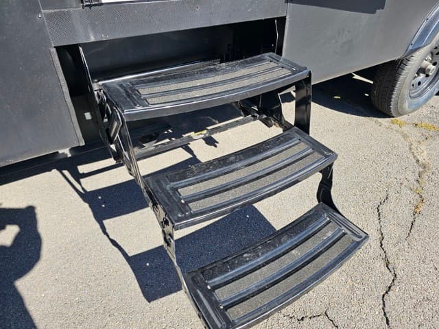 2025 Forest River 2025 Forest River Salem Grand Villa Destination Trailer - thumbnail 9