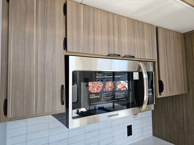 2025 Forest River 2025 Forest River Salem Grand Villa Destination Trailer - thumbnail 17