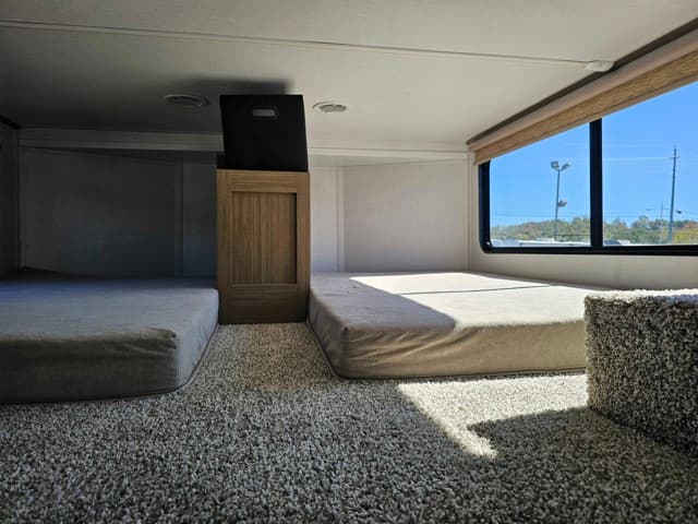 2025 Forest River 2025 Forest River Salem Grand Villa Destination Trailer - thumbnail 25