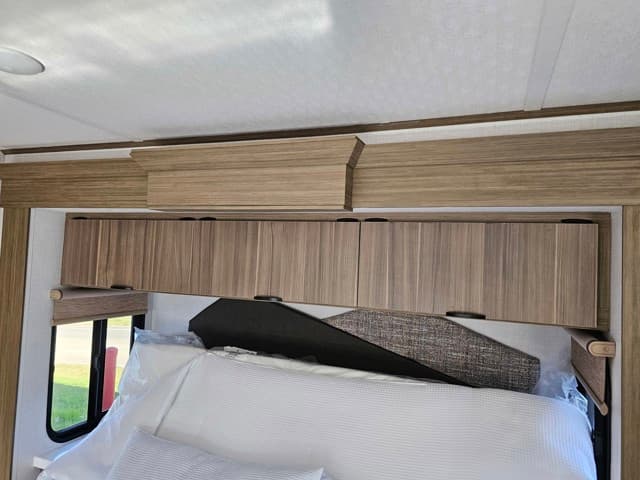 2025 Forest River 2025 Forest River Salem Grand Villa Destination Trailer - thumbnail 30