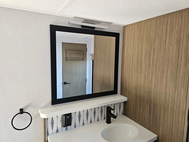 2025 Forest River 2025 Forest River Salem Grand Villa Destination Trailer - thumbnail 37