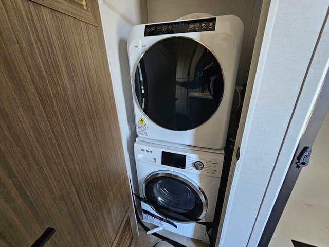 2025 Forest River 2025 Forest River Salem Grand Villa Destination Trailer - thumbnail 39