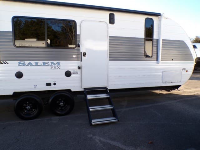 2026 Forest River 2026 Forest River Salem Fsx Toy Hauler - thumbnail 6