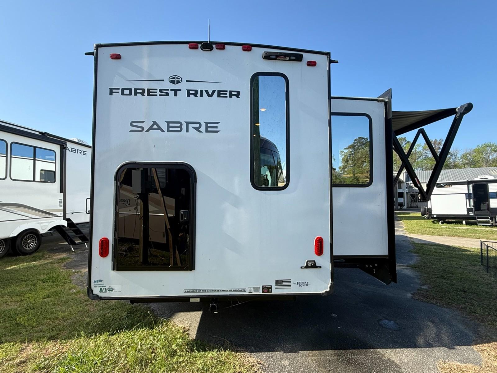 2025 Forest River 2025 Forest River Sabre - thumbnail 29