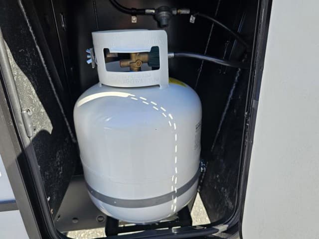 2026 Forest River 2026 Forest River Sabre - thumbnail 13