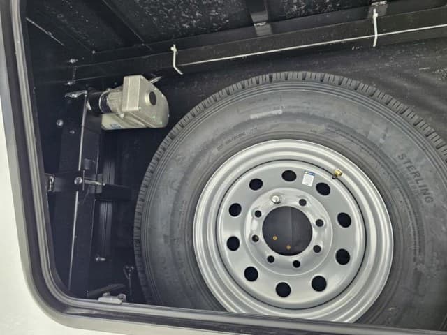 2026 Forest River 2026 Forest River Sabre - thumbnail 16