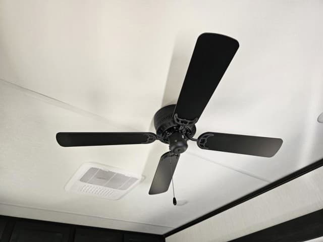 2026 Forest River 2026 Forest River Sabre - thumbnail 26