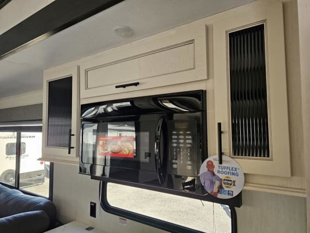 2026 Forest River 2026 Forest River Sabre - thumbnail 36