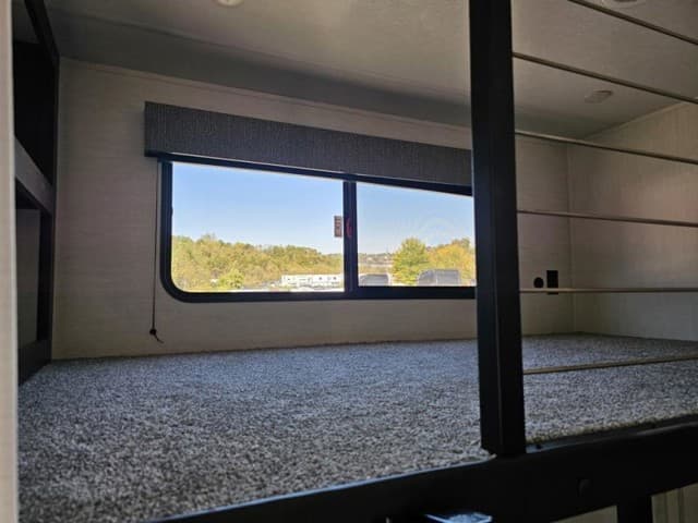 2026 Forest River 2026 Forest River Sabre - thumbnail 39