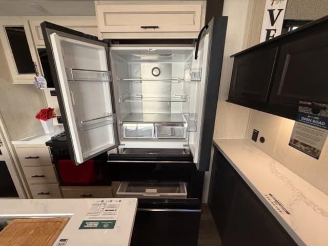 2026 Forest River 2026 Forest River Sabre - thumbnail 10