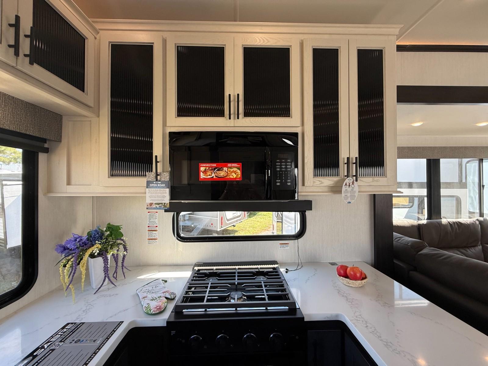 2026 Forest River 2026 Forest River Sabre - thumbnail 8