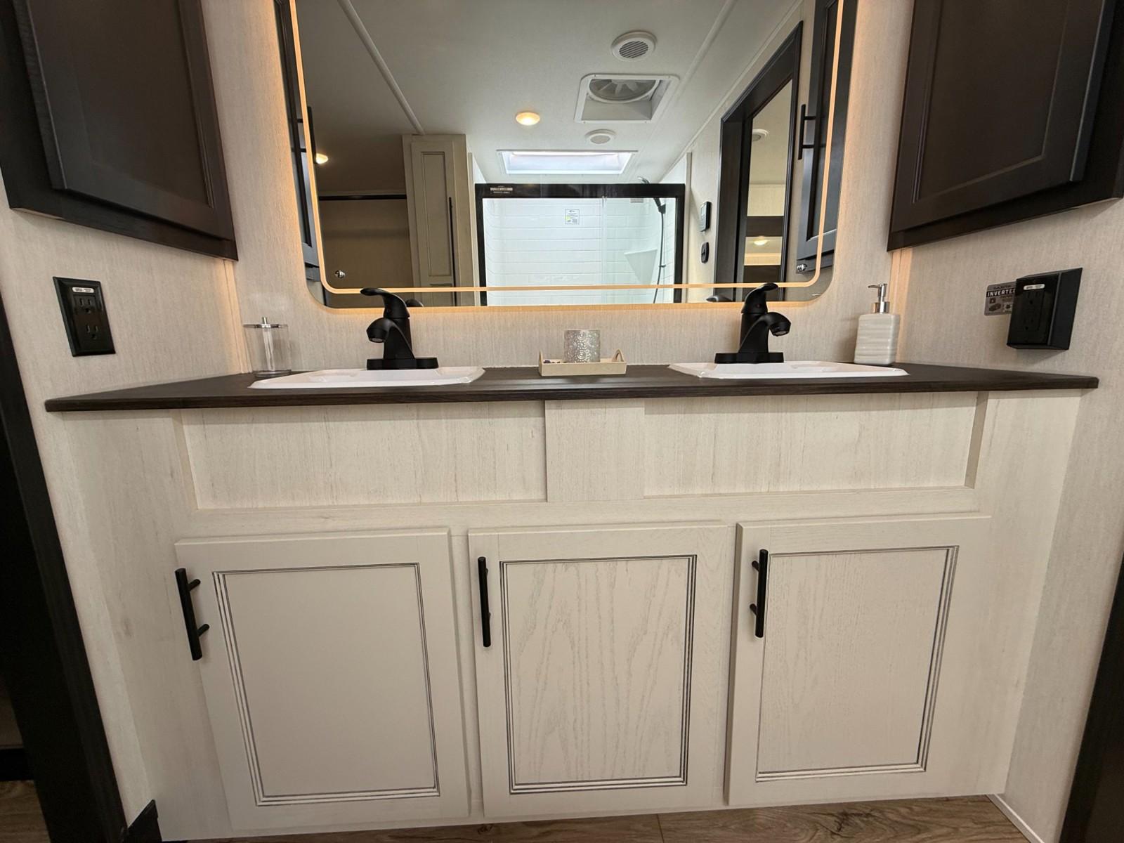 2026 Forest River 2026 Forest River Sabre - thumbnail 31