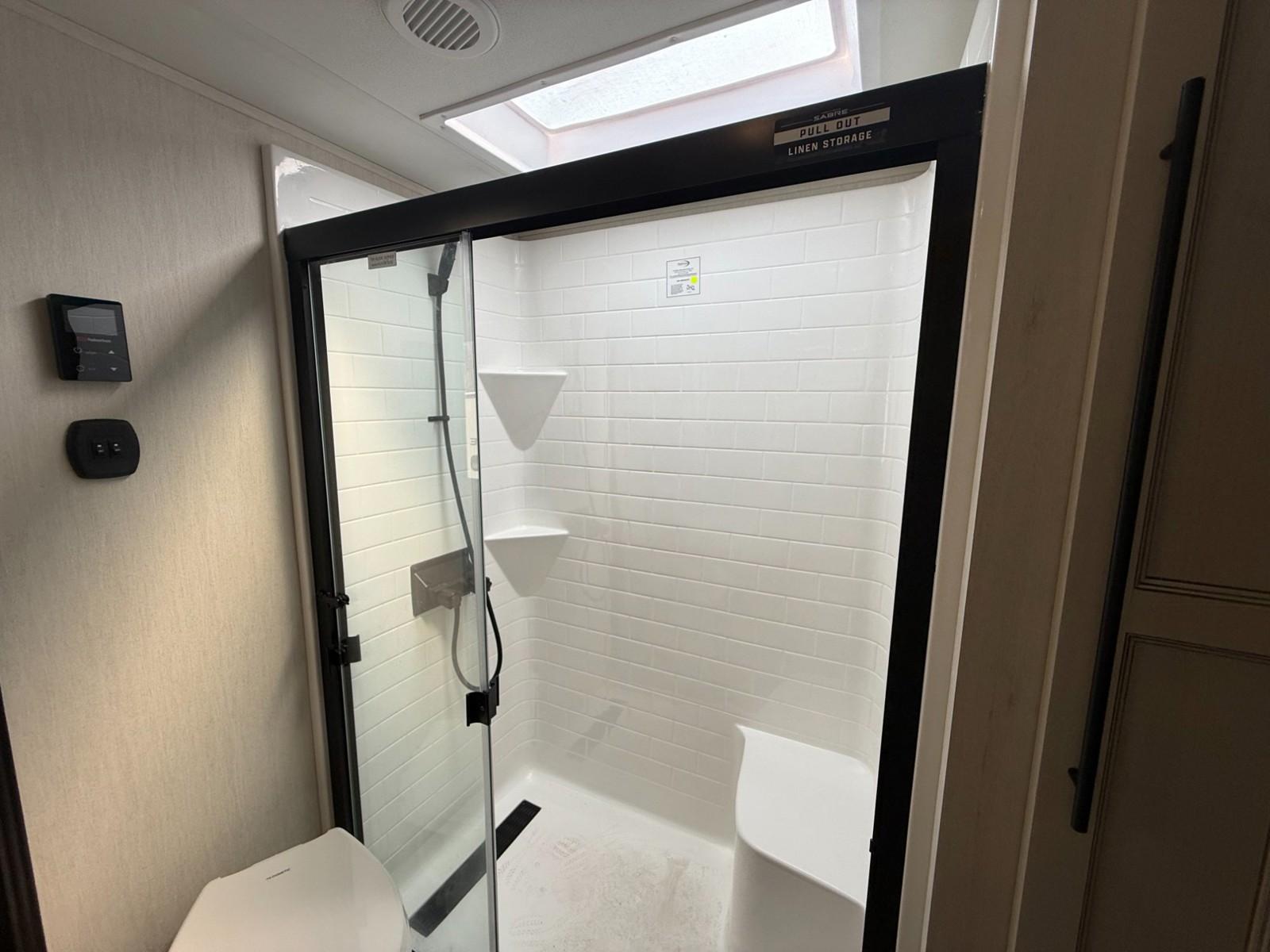 2026 Forest River 2026 Forest River Sabre - thumbnail 32