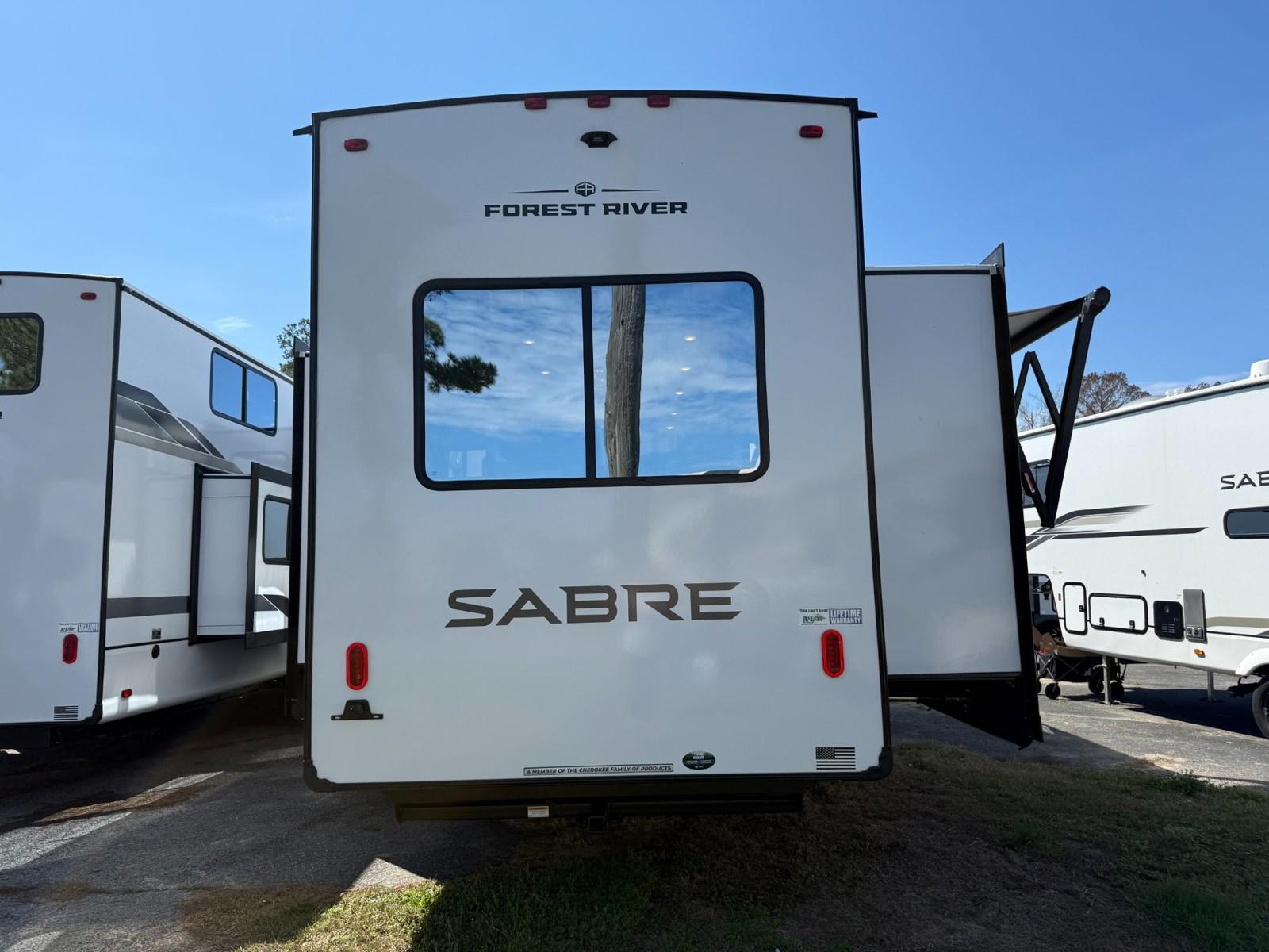 2026 Forest River 2026 Forest River Sabre - thumbnail 38