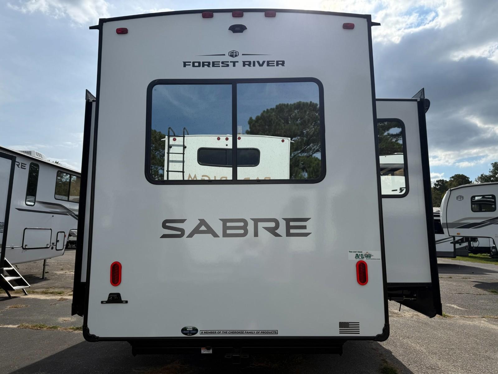 2026 Forest River 2026 Forest River Sabre - thumbnail 37