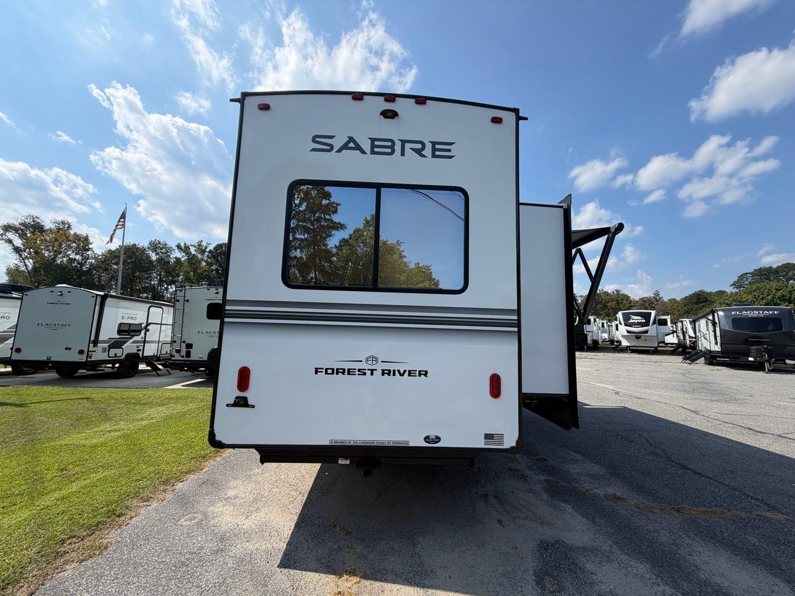 2027 Forest River 2027 Forest River Sabre - thumbnail 7