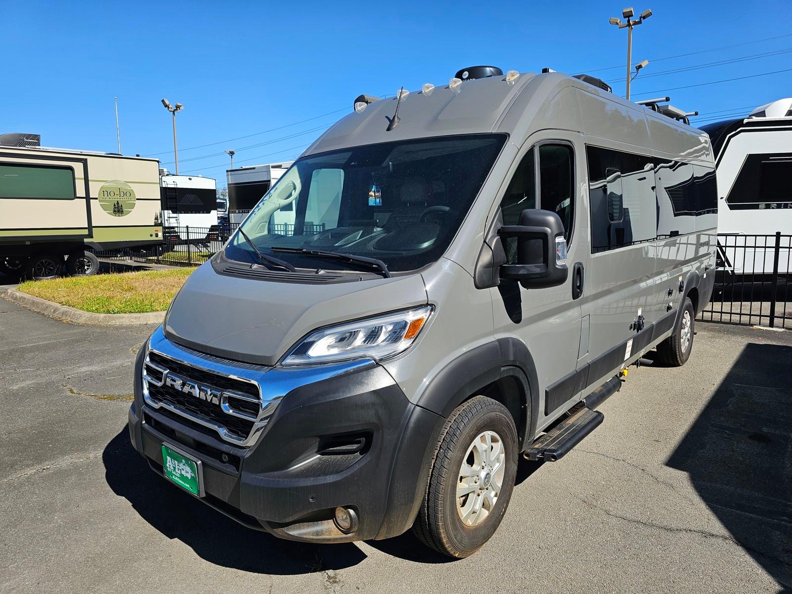 2026 Thor Motor Coach 2026 Thor Motor Coach Sequence - thumbnail 3