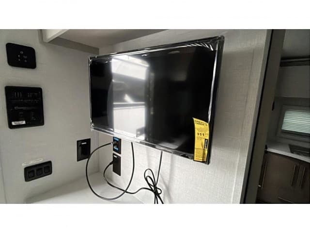 2026 Grand Design 2026 Grand Design Serenova - thumbnail 19