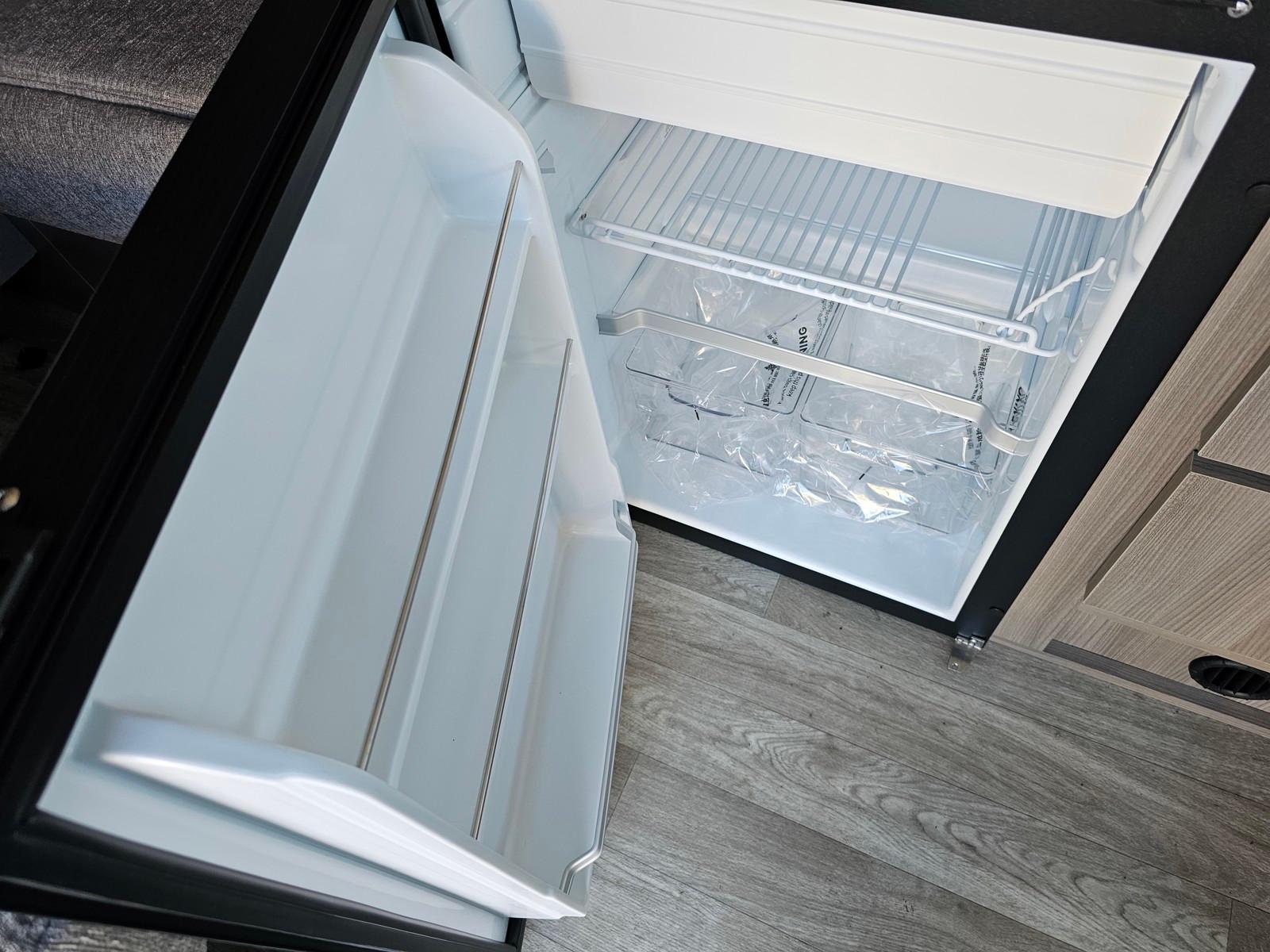 2025 Thor Motor Coach 2025 Thor Motor Coach Sequence - thumbnail 18