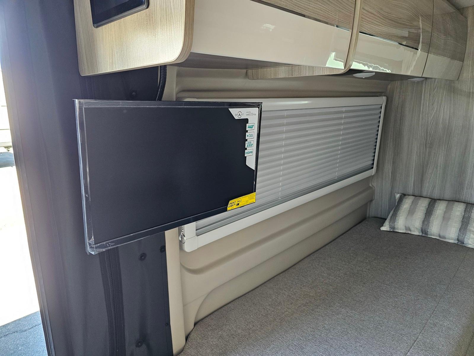 2025 Thor Motor Coach 2025 Thor Motor Coach Sequence - thumbnail 21