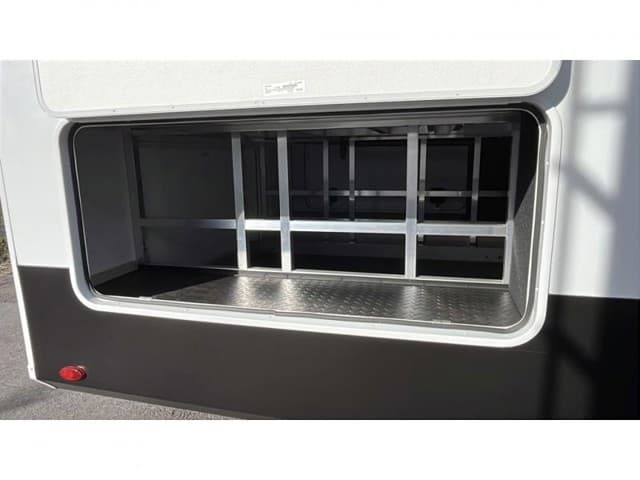 2025 Grand Design 2025 Grand Design Solitude - thumbnail 12