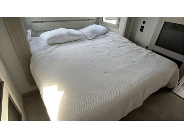 2025 Grand Design 2025 Grand Design Solitude - thumbnail 21