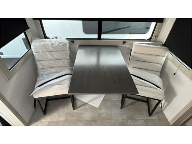 2025 Grand Design 2025 Grand Design Solitude - thumbnail 22