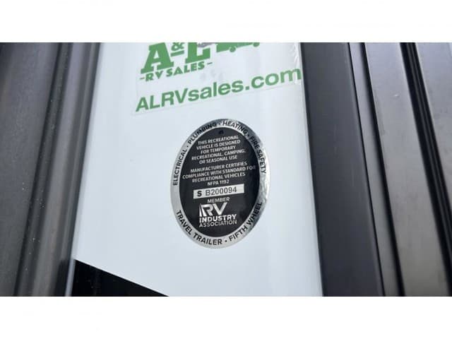 2025 Grand Design 2025 Grand Design Solitude - thumbnail 31