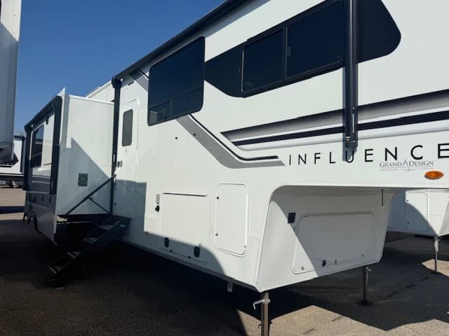 2026 Grand Design 2026 Grand Design Influence - thumbnail 5