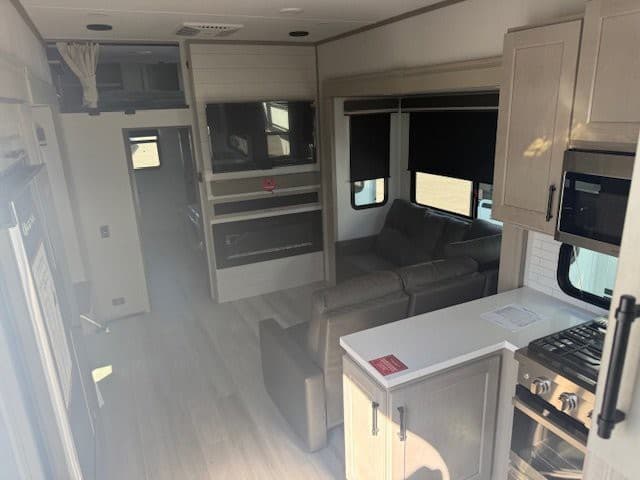 2026 Grand Design 2026 Grand Design Influence - thumbnail 12