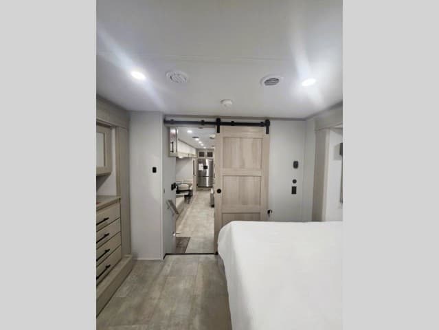 2026 Grand Design 2026 Grand Design Solitude - thumbnail 21