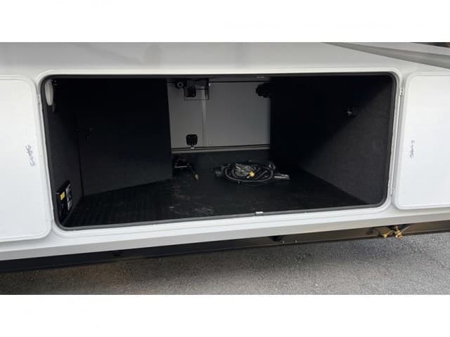 2026 Grand Design 2026 Grand Design Solitude - thumbnail 10