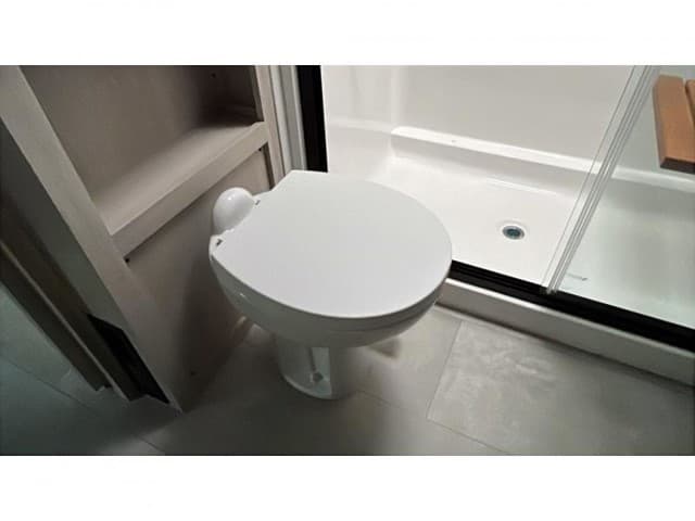 2026 Grand Design 2026 Grand Design Solitude - thumbnail 23