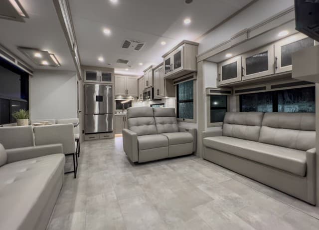 2026 Grand Design 2026 Grand Design Solitude - thumbnail 27