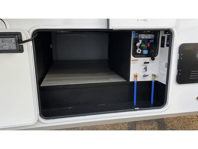 2026 Grand Design 2026 Grand Design Influence - thumbnail 7