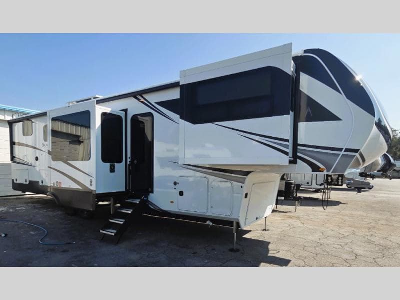 2026 Grand Design Solitude 380FL