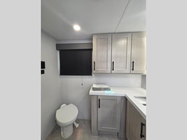 2026 Grand Design 2026 Grand Design Solitude - thumbnail 18