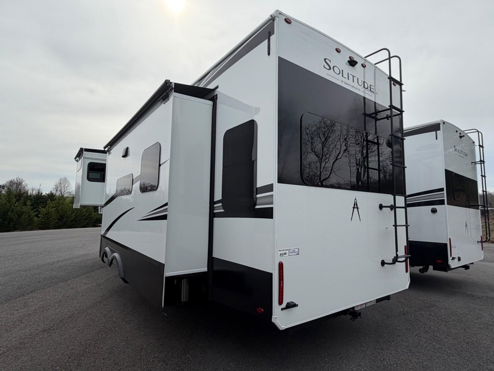 2026 Grand Design 2026 Grand Design Solitude - thumbnail 4