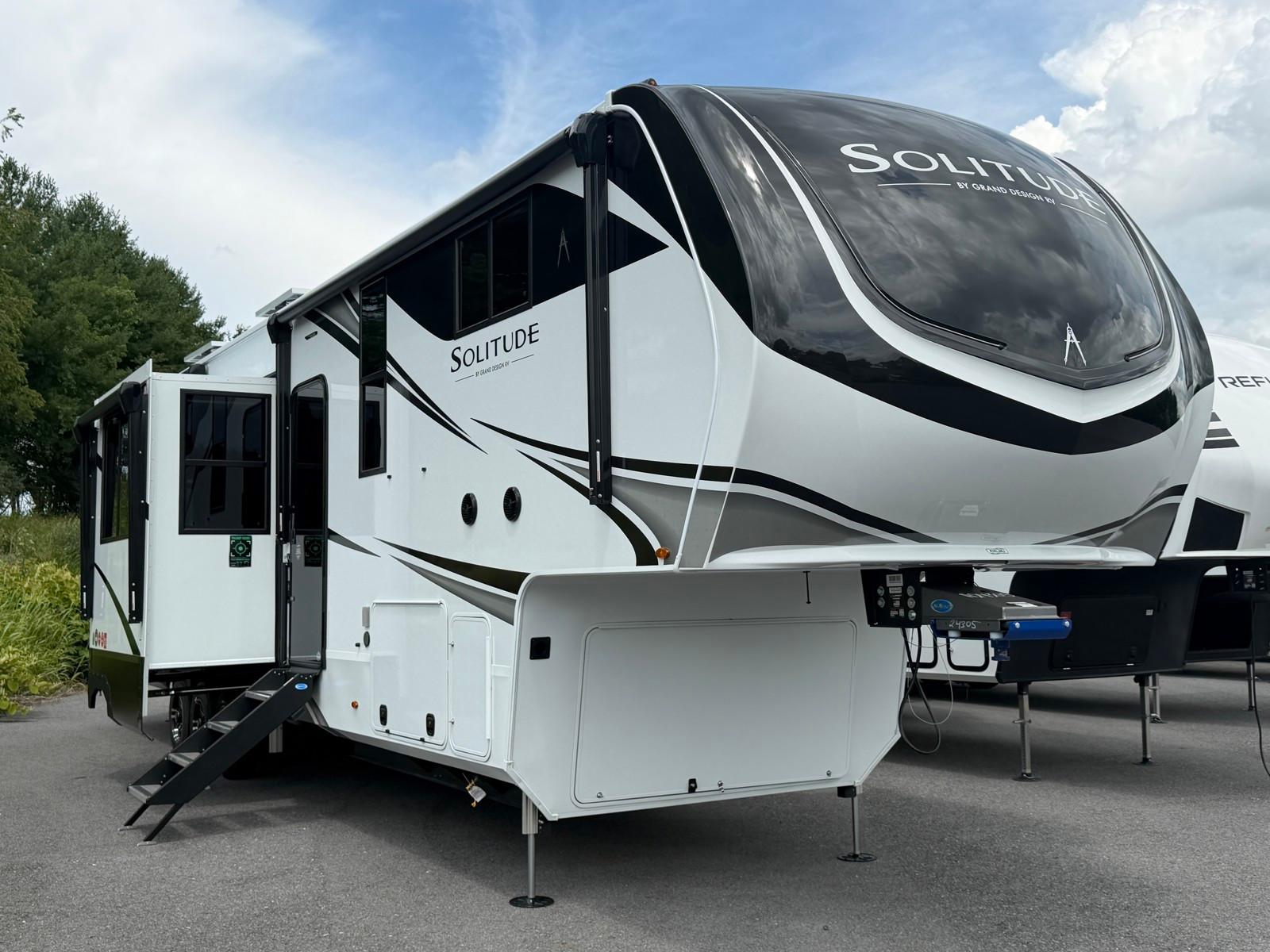 2027 Grand Design Solitude 414LJMJ