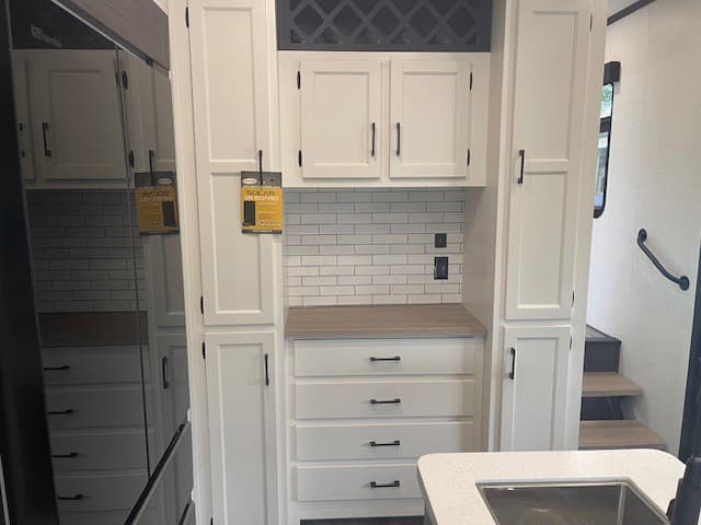 2026 Venture RV 2026 Venture RV Sporttrek Touring Edition - thumbnail 8