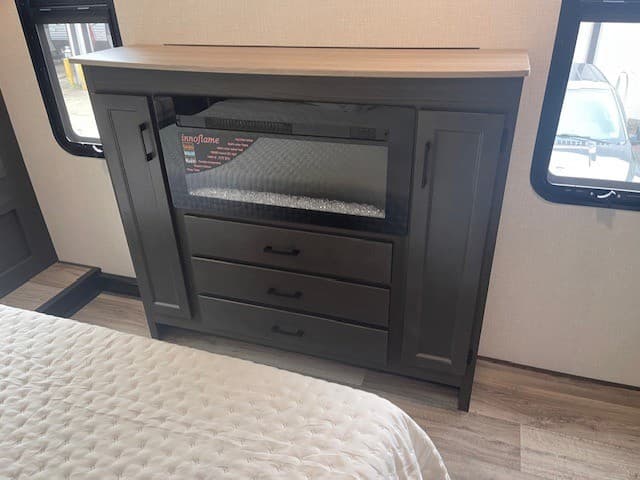 2026 Venture RV 2026 Venture RV Sporttrek Touring Edition - thumbnail 21